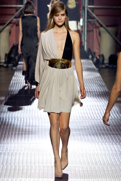 Look 33